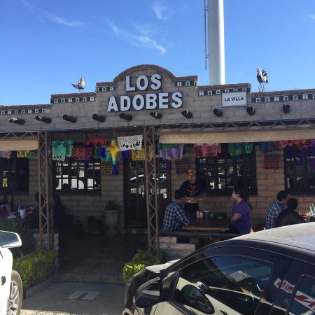 Los Adobes